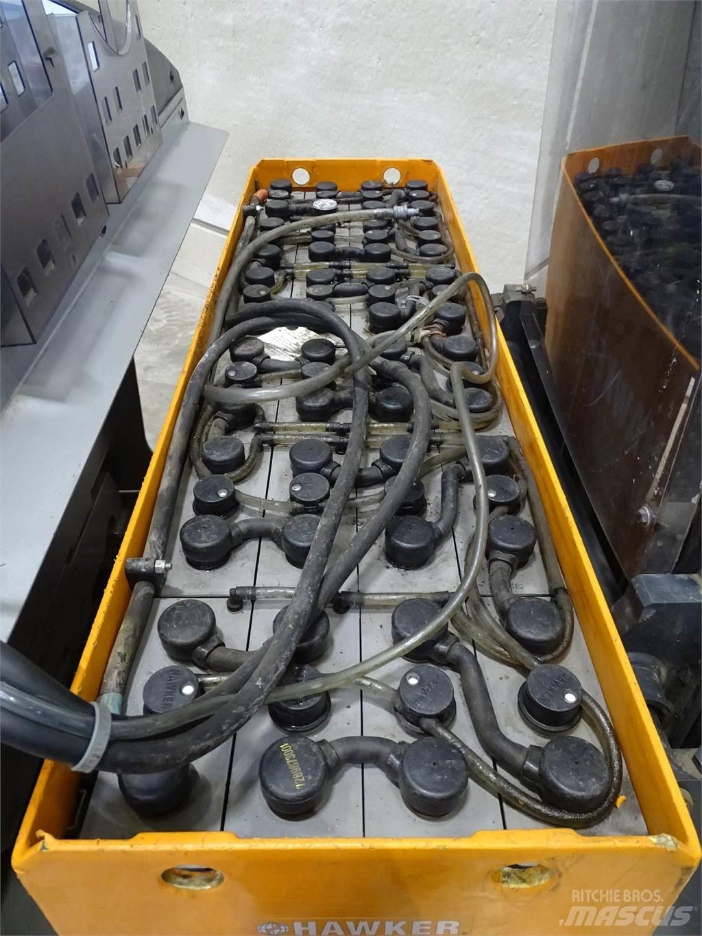 Still FM-X20 Reach trucks