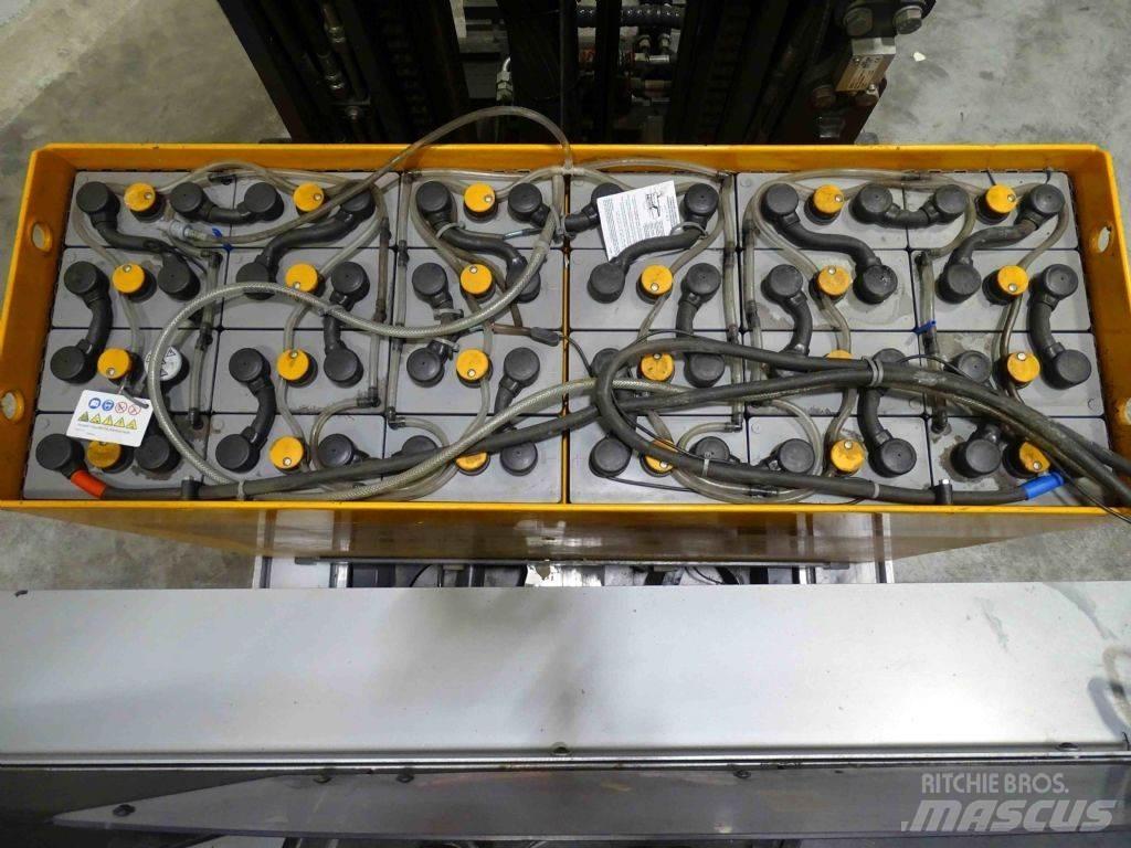 Still FM-X25 Reach trucks
