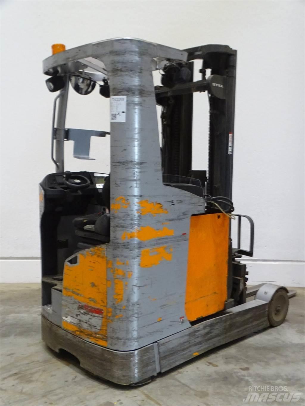 Still FM-X25 Reach trucks