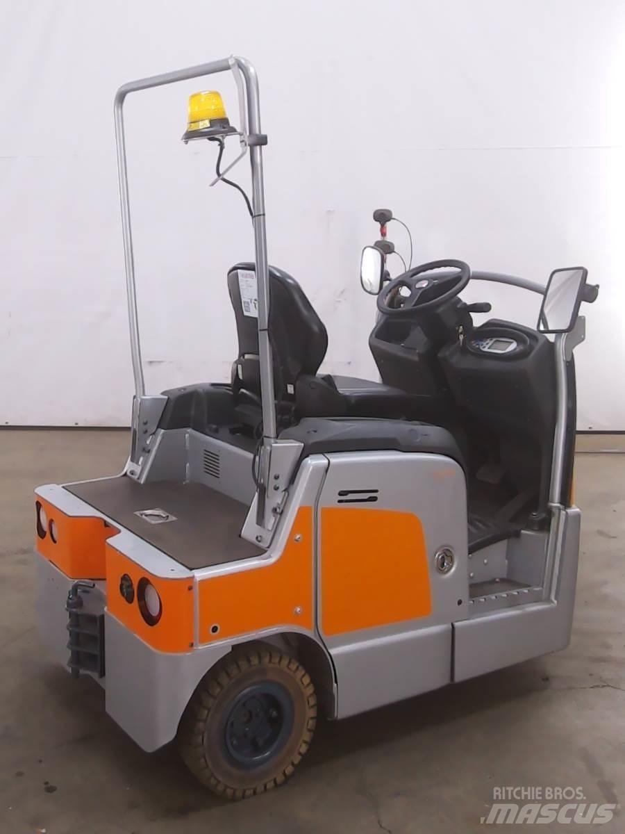 Still LTX70 Towing trucks