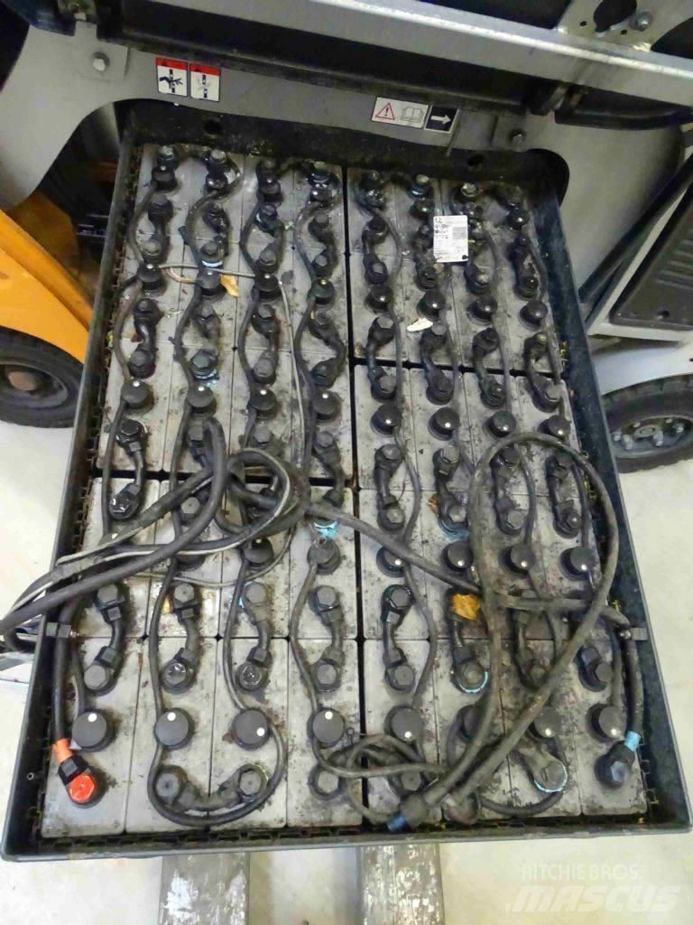 Still RX60-25/600 Electric forklift trucks