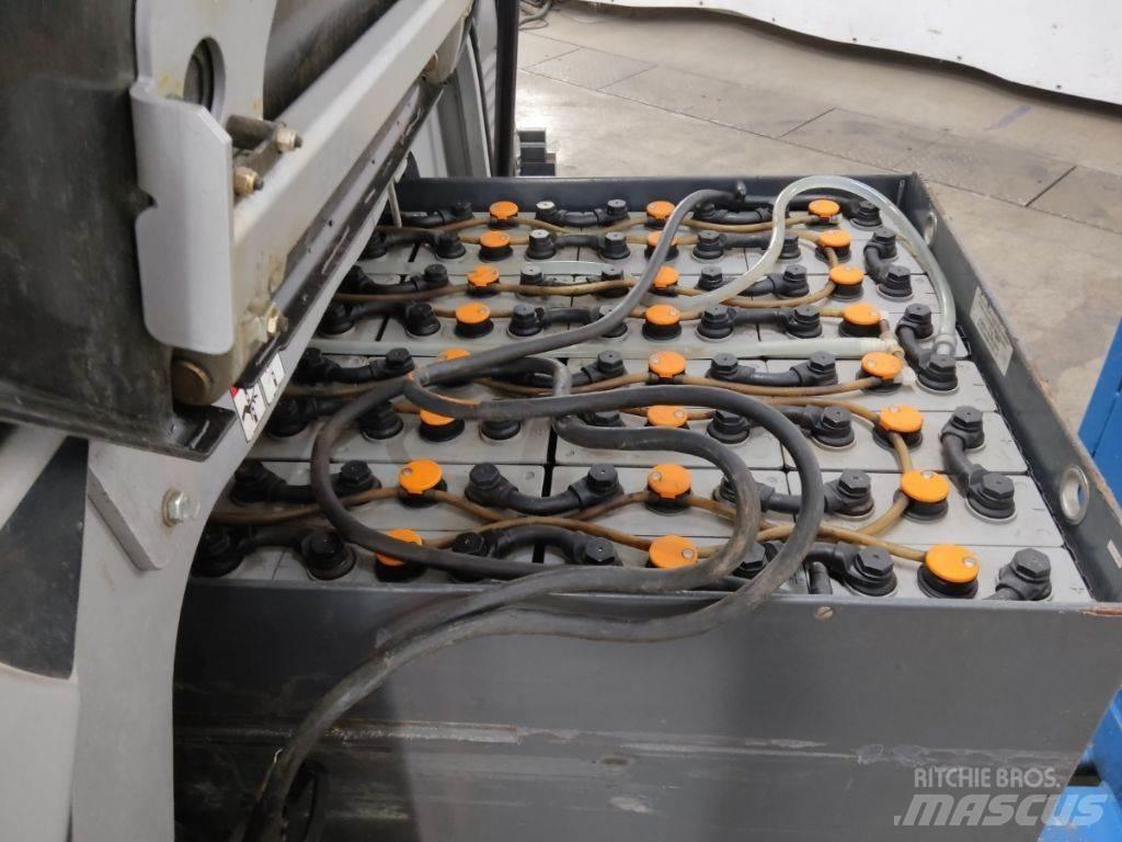 Still RX60-30 Electric forklift trucks