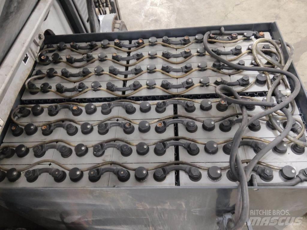 Still RX60-30 Electric forklift trucks