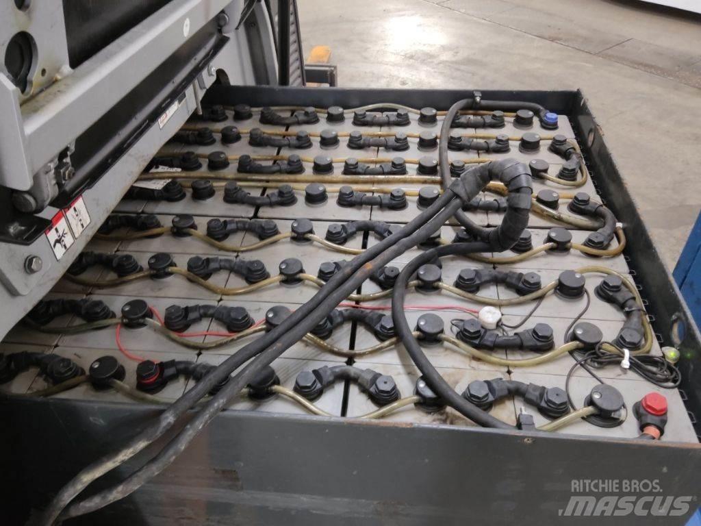 Still RX60-35 Electric forklift trucks