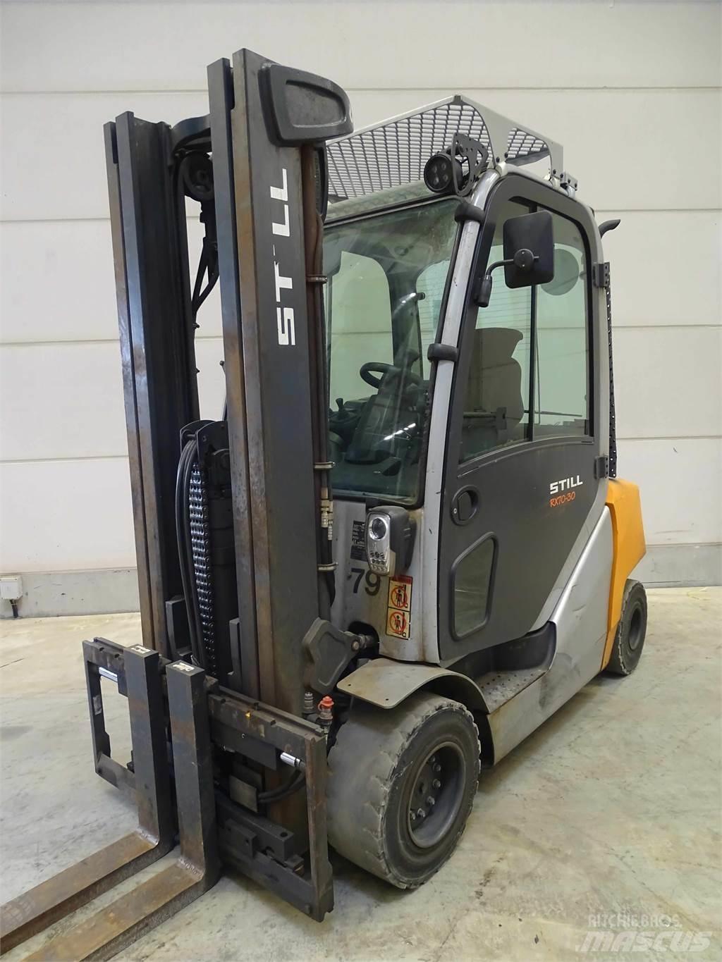 Still RX70-30 Diesel trucks