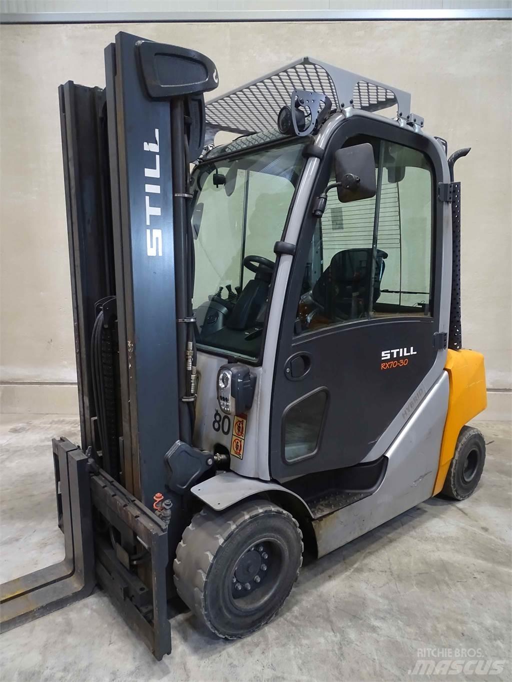 Still RX70-30 Diesel trucks