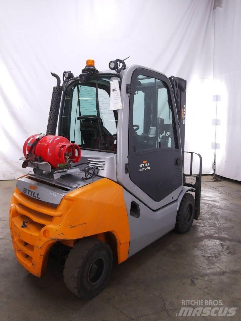 Still RX70-30T LPG trucks