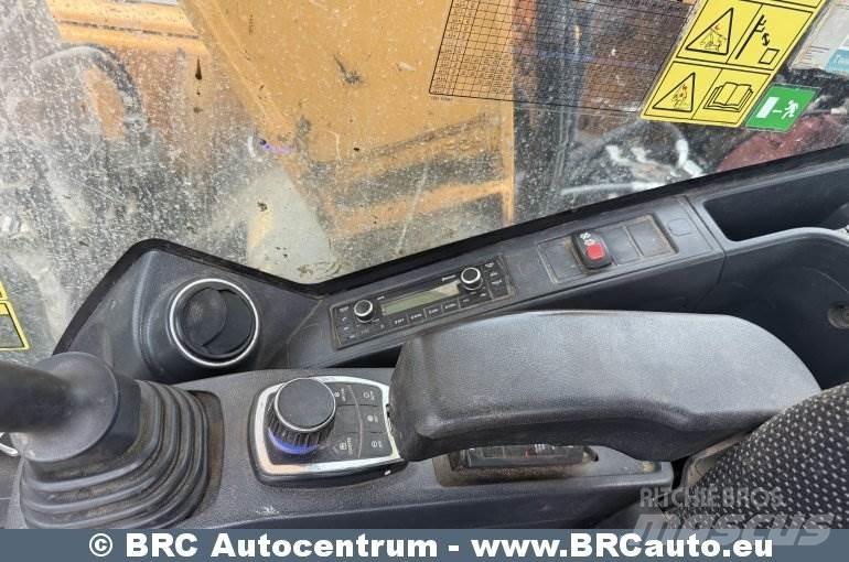Hyundai HX220LR Crawler excavators