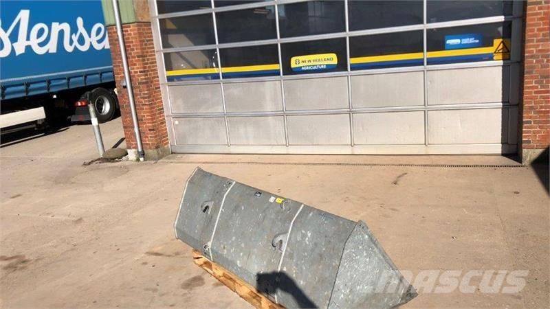 Fliegl  Front loaders and diggers