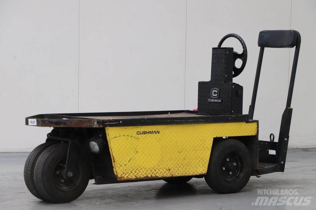 Cushman  Towing trucks