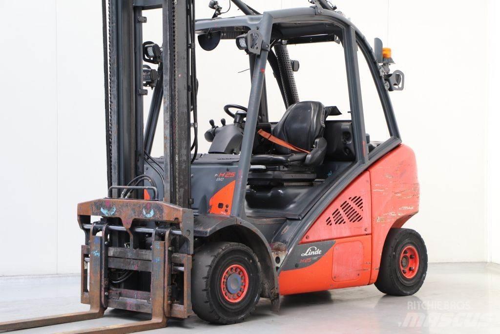 Linde H25D-02 Diesel trucks