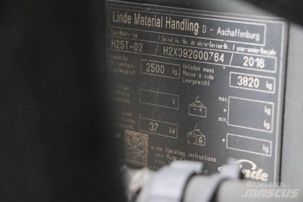 Linde H25T-02 LPG trucks