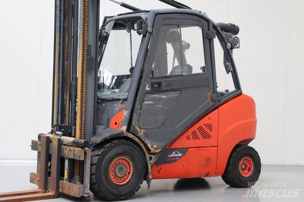 Linde H35D-02 Diesel trucks