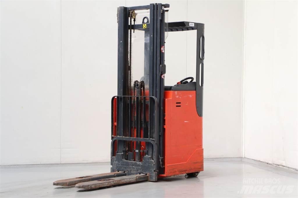 Linde L16R Self propelled stackers