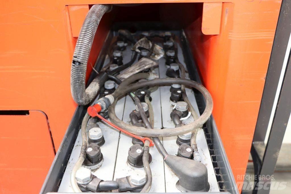 Linde L16R Self propelled stackers