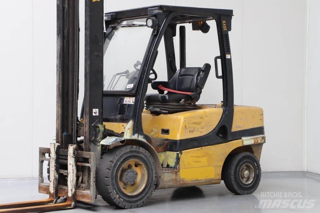 Yale GDP35VX Diesel trucks