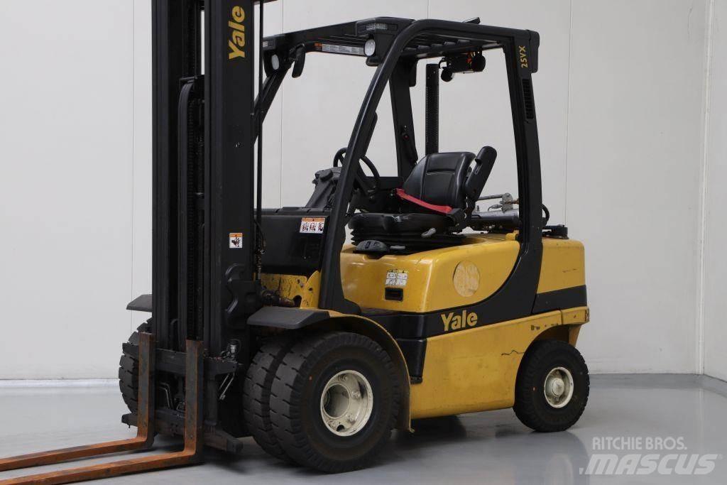 Yale GLP25VX LPG trucks