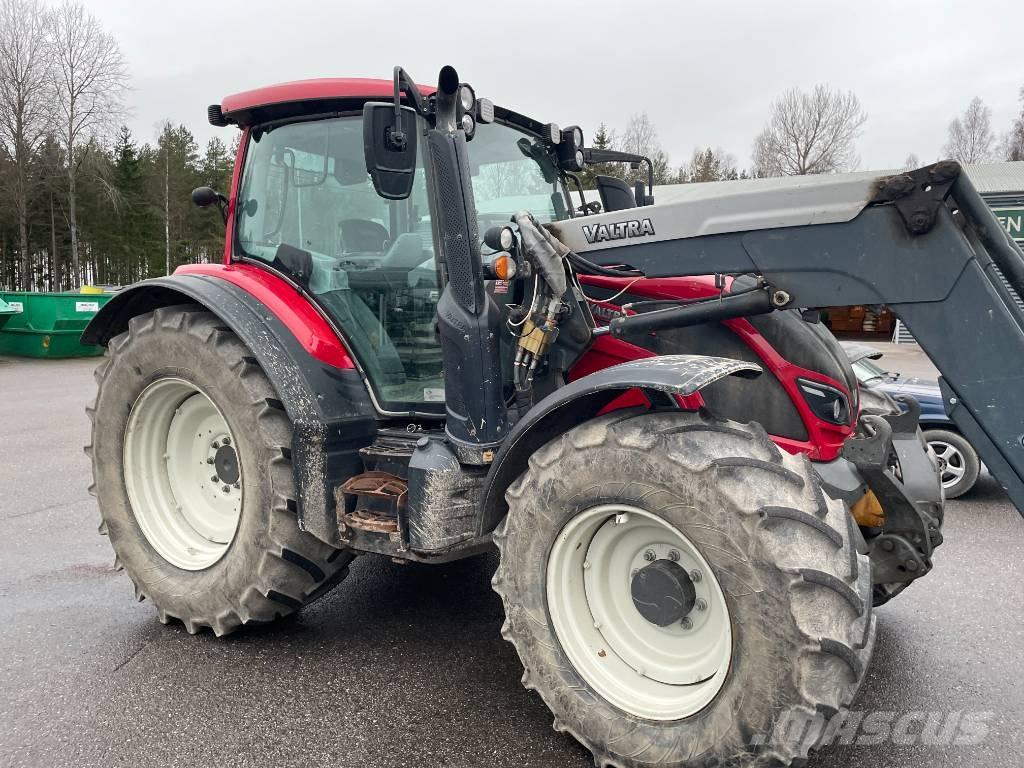 Valtra N 174 Tractors