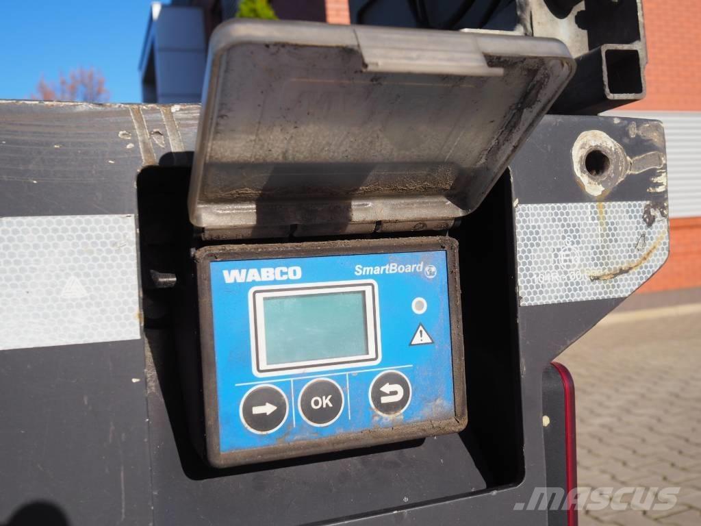 Recker SANR-38 Low loader-semi-trailers