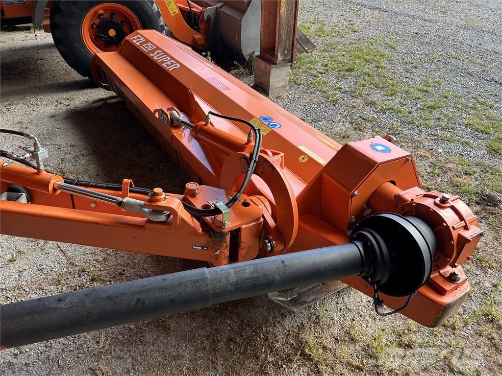 Agrimaster FZL250 Pasture mowers and toppers