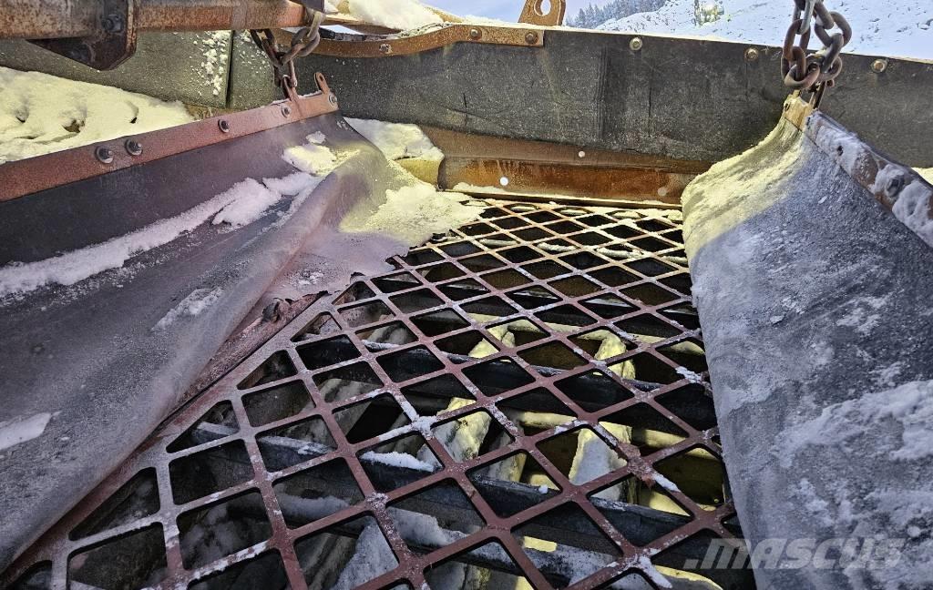 Metso LT 330 D Mobile crushers