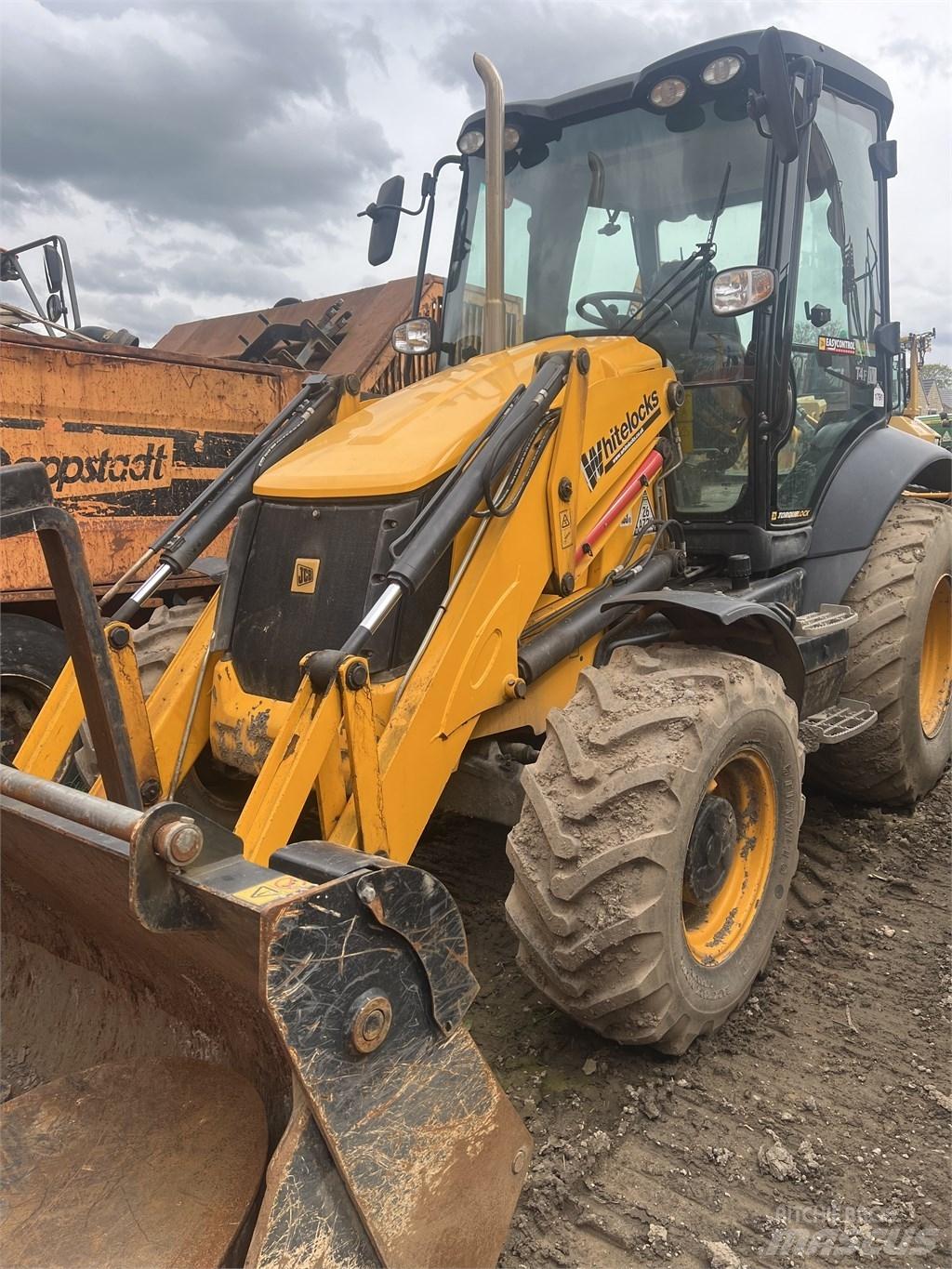 JCB 3 CX Backhoe loaders