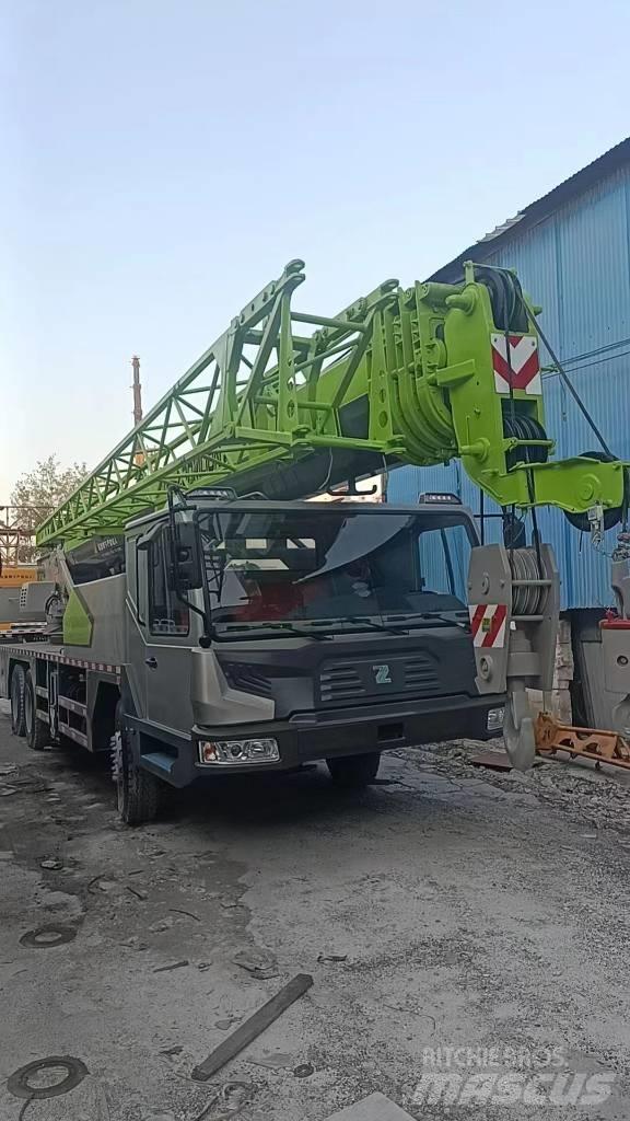Zoomlion 25吨 All terrain cranes