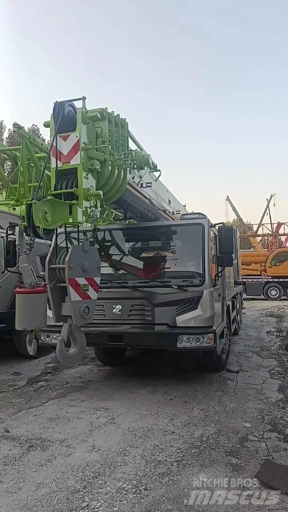 Zoomlion 25吨 All terrain cranes