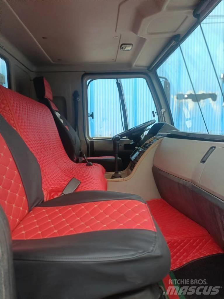 Zoomlion 25吨 All terrain cranes