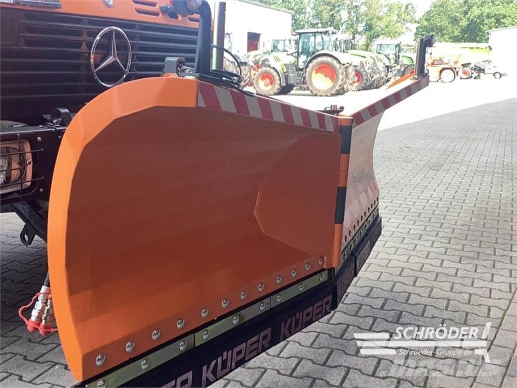 Bema V 800 Snow blades and plows
