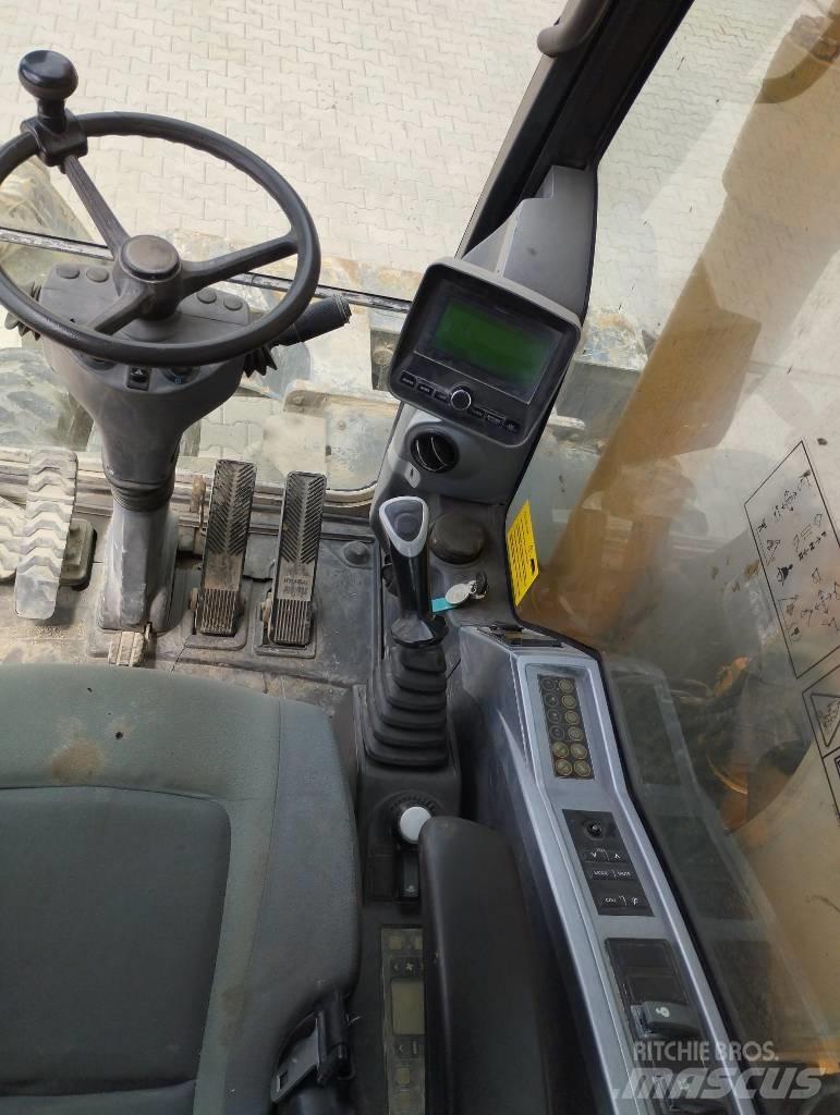 Hyundai 140W Midi excavators  7t - 12t
