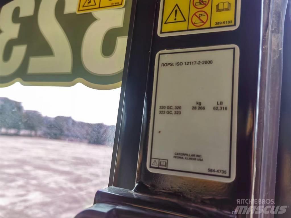 CAT 2022 CAT 323 Wheeled excavators