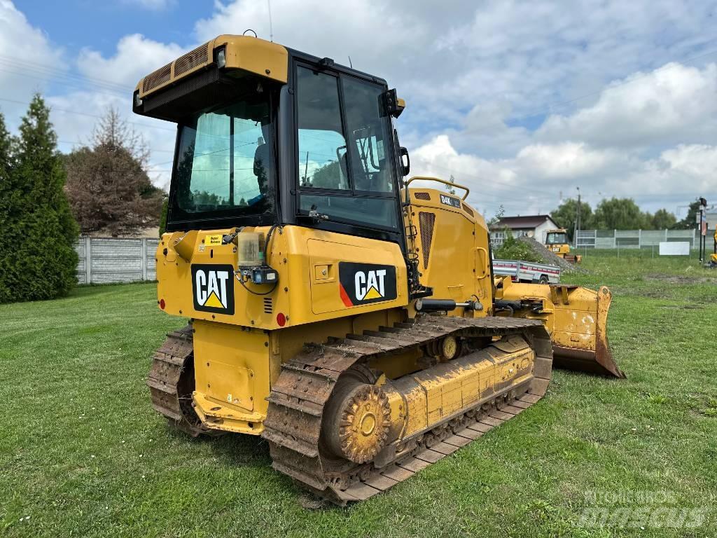 CAT D 4 K 2 XL Crawler dozers
