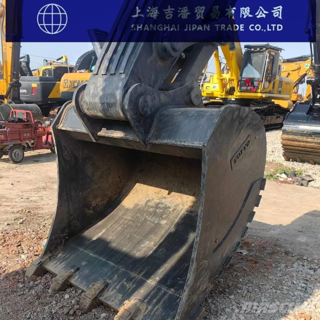 Volvo EC 360 Crawler excavators