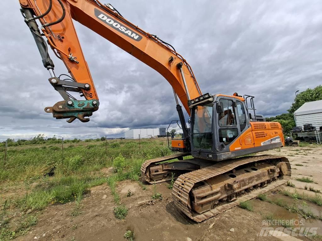 Doosan DX 300 LC-5 Crawler excavators