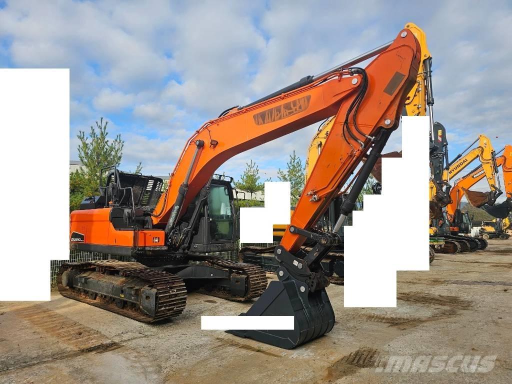 Doosan DX 220LC-5 Midi excavators  7t - 12t