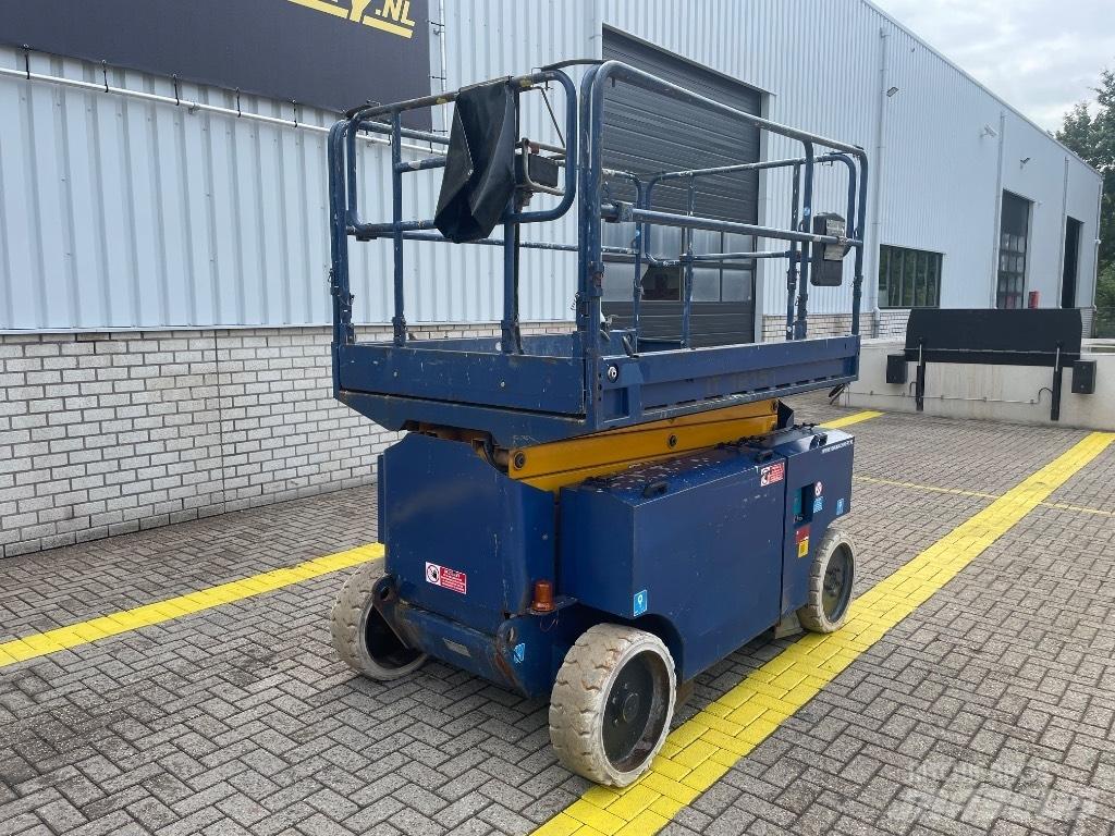 Iteco IT 12151 Scissor lifts