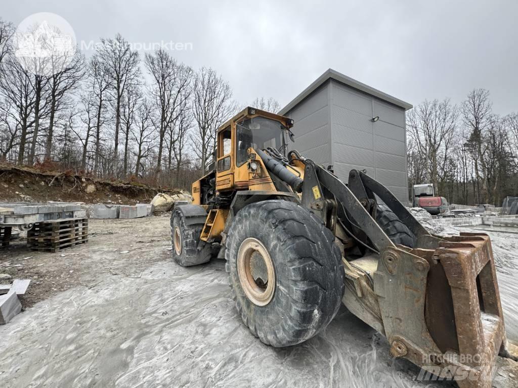 Ljungby L 25 Wheel loaders