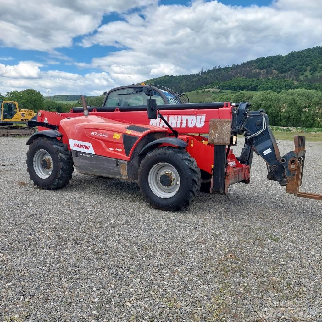 Manitou MT 1440 Telescopic handlers