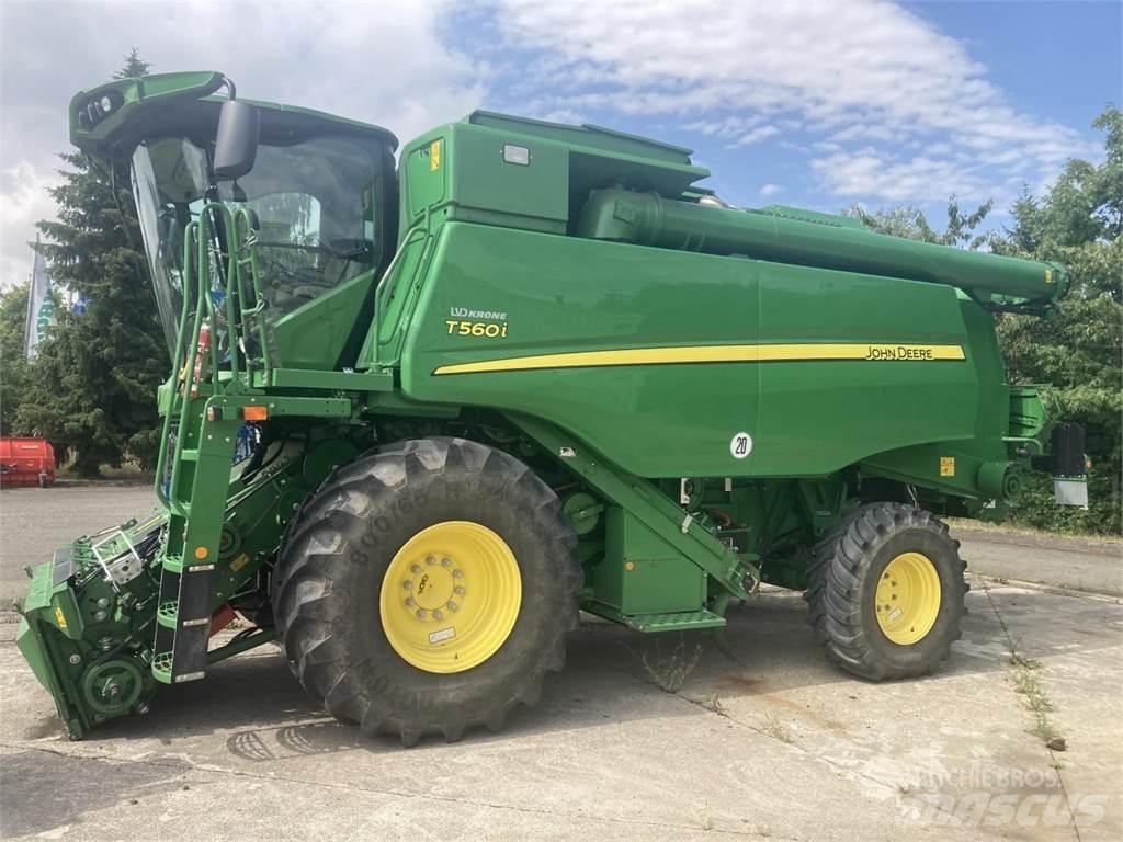 John Deere T560 Combine harvesters