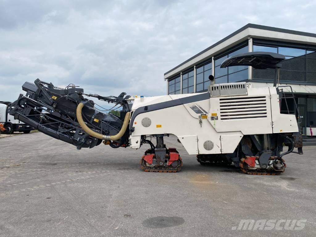 Wirtgen W 100 Fi Asphalt cold milling machines