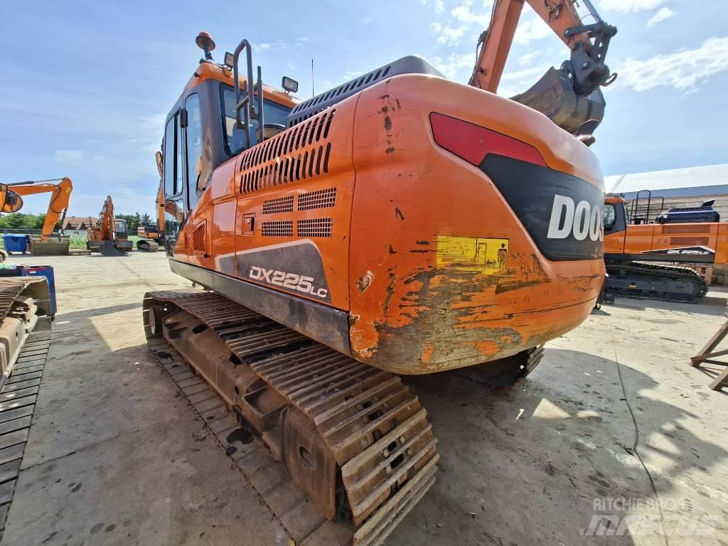 Doosan DX 225 LC-5 Crawler excavators