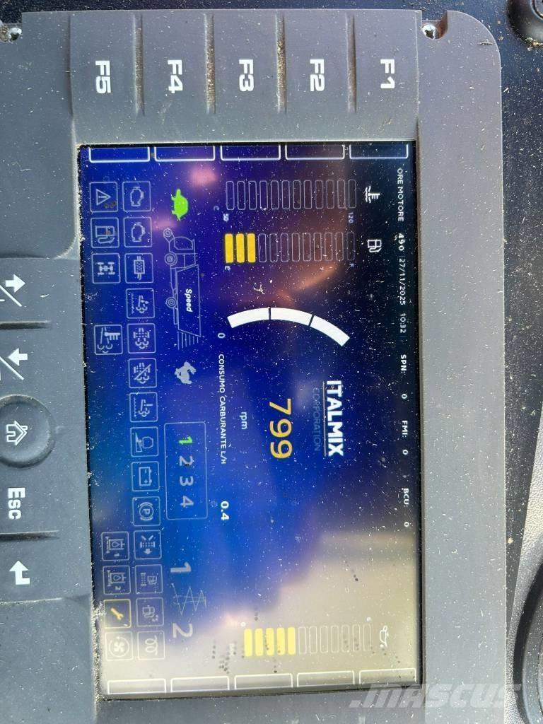  MATRIX ROVER JUMBO Mixer feeders