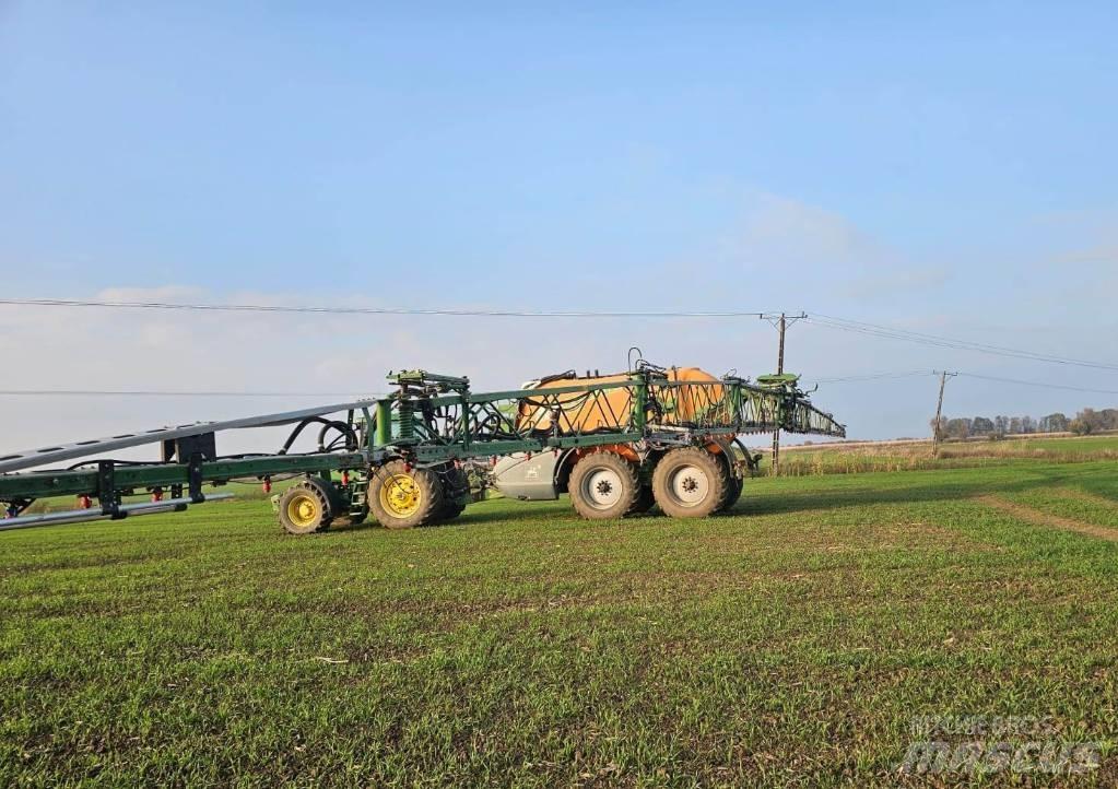 Amazone UX 11200 Trailed sprayers