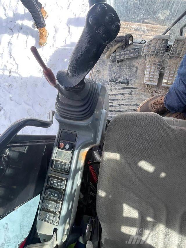 Hitachi ZX135US-6 Crawler excavators