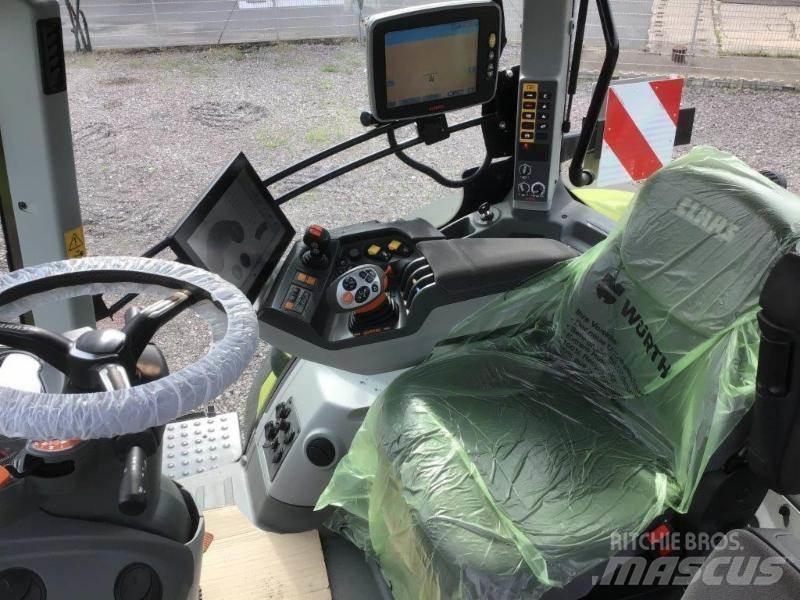 CLAAS AXION 810 Tractors