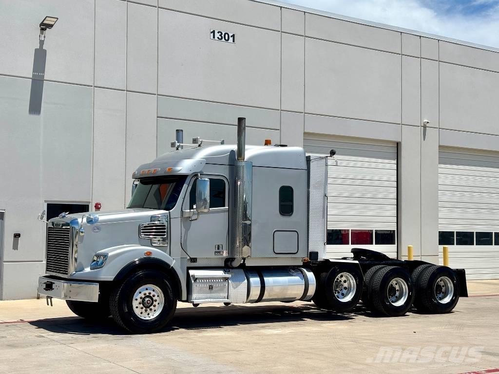 Freightliner SD 122 Tractor Units