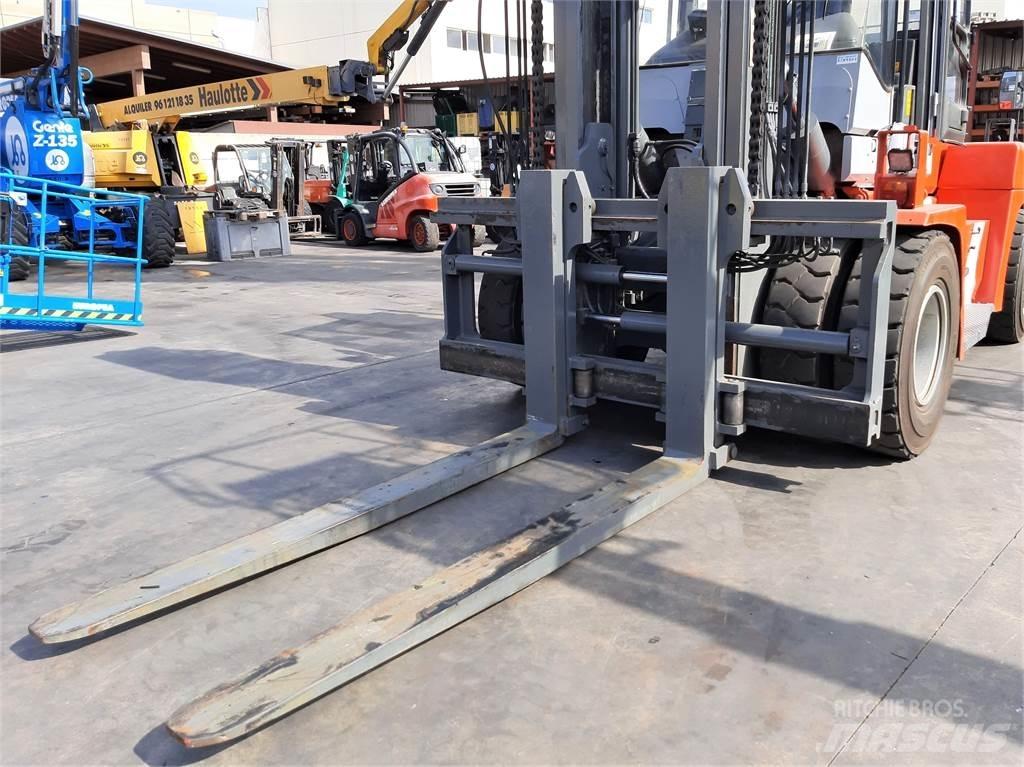 Kalmar DCE120 12 Diesel trucks