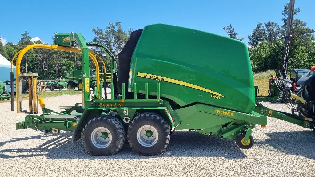 John Deere 960 Round balers