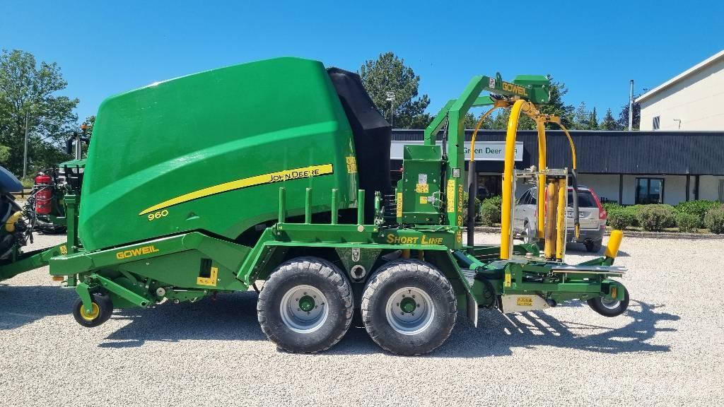 John Deere 960 Round balers